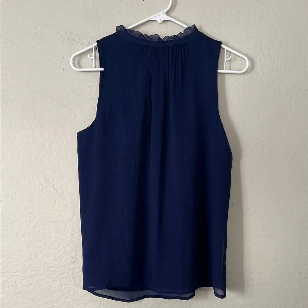 Like New! J. Crew 100% Silk Navy Sleeveless Blouse in Size 6